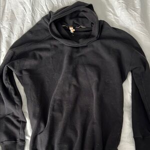Women’s Black Sweatshirt